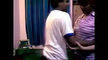 play Frumusețea uimitoare Cecilia Lion își ia cel mai mare penis de până acum