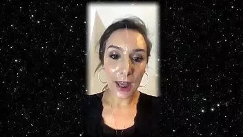 Играть Девушки-зависимые от спермы покрывают лицо спермой и глотают - часть 1