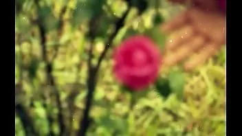 play নিয়ন অ্যালগো নামক বৃদ্ধ কিশোর টেপে ধরা পড়ে কিছু অন্ধকার তরঙ্গ সঙ্গীতের সাথে সুস্বাদু করে তোলে