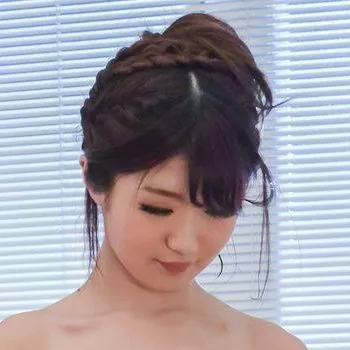 Pornostar Maya Kawamura
