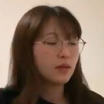 Pornstar Rena Araki